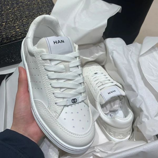 2023 panda lambskin leather white sneaker flat sole thick flatform casual shoe lace-up bottom letter shoes breathable with hole, Black
2023 panda lambskin leather white sneaker flat sole thick flatform casual shoe lace-up bottom letter shoes breathable with hole, Black