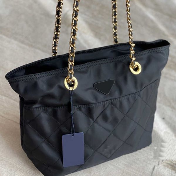 ballute designer shoulder bags women large capacity clutch shopping brand purse nylon tote weekender traveling handbag belt bags 211021
ballute designer shoulder bags women large capacity clutch shopping brand purse nylon tote weekender traveling handbag belt bags 211021
