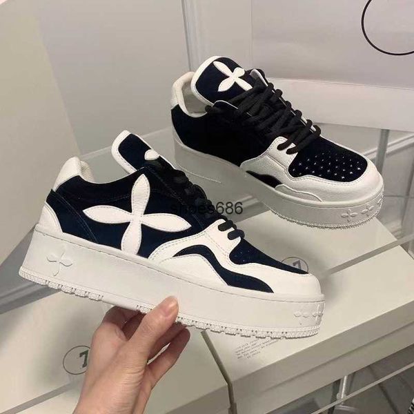 h smfk panda skate shoe 2022 autumn new leisure versatile women's shoes cross flower leather thick soled small white shoes, Black
h smfk panda skate shoe 2022 autumn new leisure versatile women's shoes cross flower leather thick soled small white shoes, Black