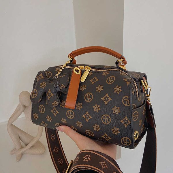 bags women's bag 2023 new printed boston bag fashion crossbody bag handheld fashion ladies
bags women's bag 2023 new printed boston bag fashion crossbody bag handheld fashion ladies