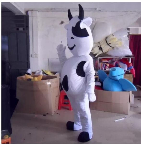 2023 halloween cute cows mascot costume cartoon milk cow theme character christmas carnival adults birthday party fancy outfit, Red;yellow
2023 halloween cute cows mascot costume cartoon milk cow theme character christmas carnival adults birthday party fancy outfit, Red;yellow