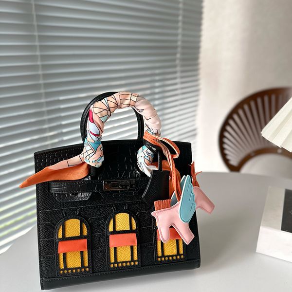 designer fashion handbag 5a women's bag casual crossbody bag silver big lock handbag leather underarm bag house handbag h series luxury
designer fashion handbag 5a women's bag casual crossbody bag silver big lock handbag leather underarm bag house handbag h series luxury