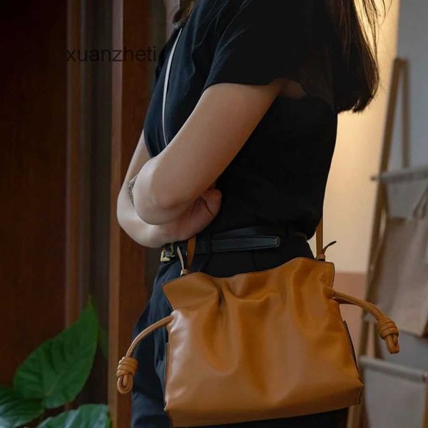 flamenco fashion tote drawstring hands bags outlet bag loewcbag designer 2023 pleated cowhide braised wheat early spring high capacity commu
flamenco fashion tote drawstring hands bags outlet bag loewcbag designer 2023 pleated cowhide braised wheat early spring high capacity commu