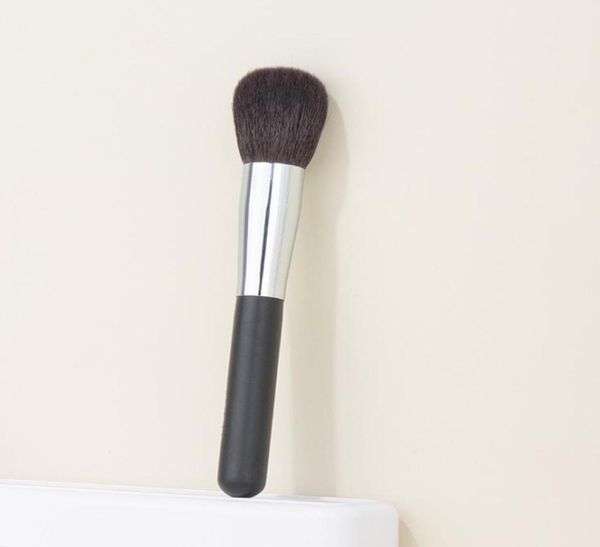 les pinceaux de powder makeup brush no.1 - natural hair bronzer blusher finish setting beauty cosmetics brush tool3599373
les pinceaux de powder makeup brush no.1 - natural hair bronzer blusher finish setting beauty cosmetics brush tool3599373