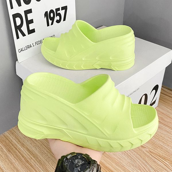 sandal slippers brand fashion integrated slipper female lightweight summer casual shoes soft 8cm conspicuous heightening shoe 230724, Black
sandal slippers brand fashion integrated slipper female lightweight summer casual shoes soft 8cm conspicuous heightening shoe 230724, Black