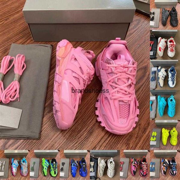 2023 new luxury designer brand men women casual shoes track 3 3.0 white black sneakers tess.s. gomma leather trainer nylon printed platform
2023 new luxury designer brand men women casual shoes track 3 3.0 white black sneakers tess.s. gomma leather trainer nylon printed platform