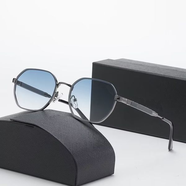 fashion classic vintage round style gradient sunglasses women men metal small frame brand design sun glasses, White;black
fashion classic vintage round style gradient sunglasses women men metal small frame brand design sun glasses, White;black