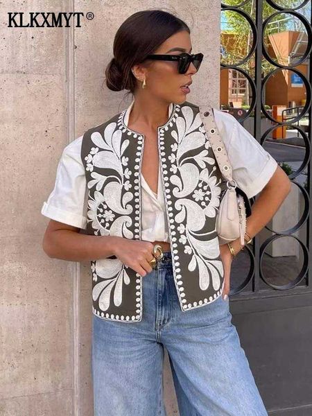 women's jackets traf women vintage floral embroidery short vest jacket ladies national style vests for women patchwork casual waistcoat, Black;brown
women's jackets traf women vintage floral embroidery short vest jacket ladies national style vests for women patchwork casual waistcoat, Black;brown