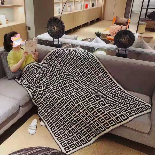 scarves wraps cashmere shawl blanket extra thick air conditioning cover sofa cushion insulation nap baby, Red;brown
scarves wraps cashmere shawl blanket extra thick air conditioning cover sofa cushion insulation nap baby, Red;brown