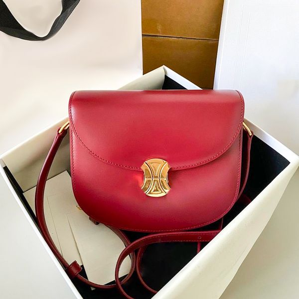 lady postman smooth leather metal sign designer bag womens tote shoulder saddle clutch bag flap luxury teen triomphe besace mens crossbody h
lady postman smooth leather metal sign designer bag womens tote shoulder saddle clutch bag flap luxury teen triomphe besace mens crossbody h