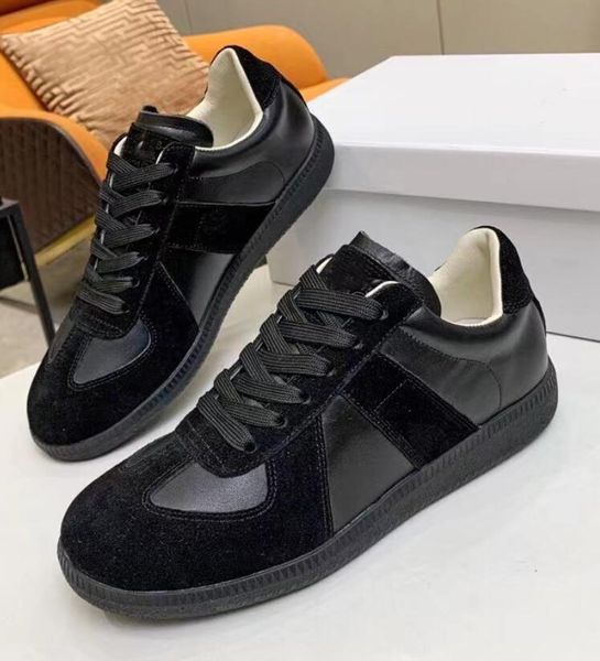 designer mmmsneaker shoes women and men casual shoes new leather stitching men's boot 35-45, Black
designer mmmsneaker shoes women and men casual shoes new leather stitching men's boot 35-45, Black