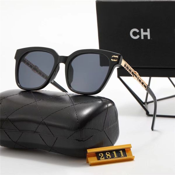 designer sunglasses for women and men fashion model special uv400 protection letters big leg double beam frame outdoor luxury design women s, White;black
designer sunglasses for women and men fashion model special uv400 protection letters big leg double beam frame outdoor luxury design women s, White;black