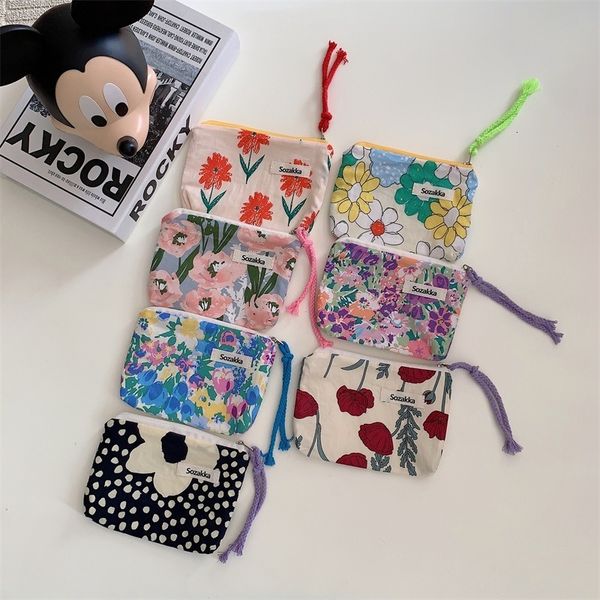 cosmetic bags cases kawaii floral travel portable coin purse lipstick storage bag women makeup handbags wallet organizer small pouch 230725
cosmetic bags cases kawaii floral travel portable coin purse lipstick storage bag women makeup handbags wallet organizer small pouch 230725