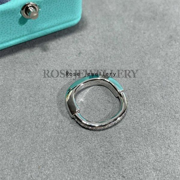 high-end 18k rose gold inlaid diamond ring finger v lock light luxury and minority style index tiffay gifts to girlfriend ogzt, Golden;silver
high-end 18k rose gold inlaid diamond ring finger v lock light luxury and minority style index tiffay gifts to girlfriend ogzt, Golden;silver