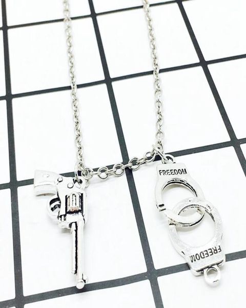 hip hop handcuffs gun pistol choker pendant neck necklace collier jewelry charm collares bijoux men women punk jewelry vintage5223120, Silver
hip hop handcuffs gun pistol choker pendant neck necklace collier jewelry charm collares bijoux men women punk jewelry vintage5223120, Silver