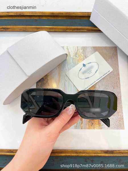 2023 design sunglasses %80 factory wholesale and retail new p home sunglass 17w mirror leg triangle label fashion large frame advanced uv ri, White;black
2023 design sunglasses %80 factory wholesale and retail new p home sunglass 17w mirror leg triangle label fashion large frame advanced uv ri, White;black