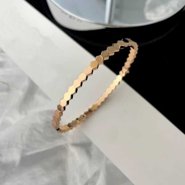 fashion designer bracelet luxury gold plated simple beehive for women men charm jewelry giftbcx5, Black
fashion designer bracelet luxury gold plated simple beehive for women men charm jewelry giftbcx5, Black