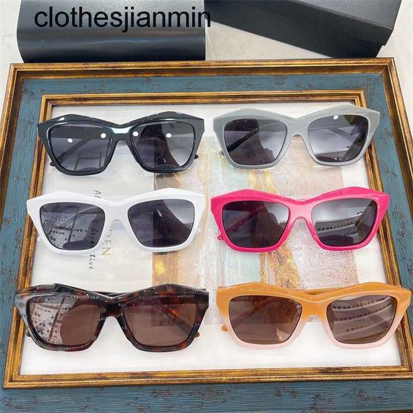 2023 fashion design sunglasses %80 factory wholesale and retail new paris brand b fashion sunglass female ins online red same polygonal bb02, White;black
2023 fashion design sunglasses %80 factory wholesale and retail new paris brand b fashion sunglass female ins online red same polygonal bb02, White;black