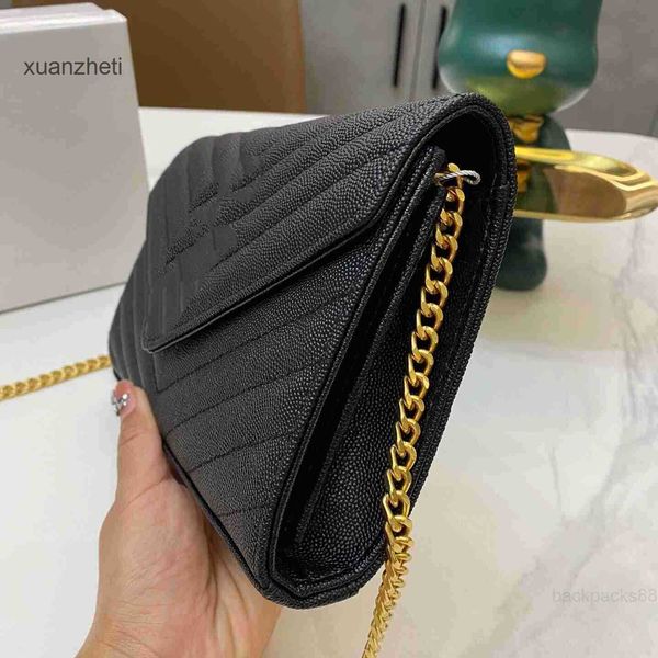 leather cowhide new women's designer chain messenger small bag fashion versatile envelope large square capacity trend 4za6
leather cowhide new women's designer chain messenger small bag fashion versatile envelope large square capacity trend 4za6