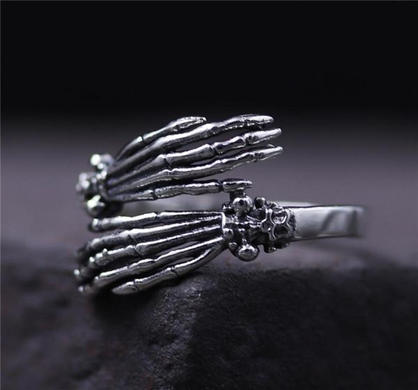 925 sterling silver ring creative skull bone finger ring ghost claw hand tidal mens and womens rings retro skull hip hop jewelry c5515602, Golden;silver
925 sterling silver ring creative skull bone finger ring ghost claw hand tidal mens and womens rings retro skull hip hop jewelry c5515602, Golden;silver