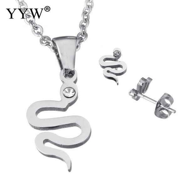 fashion stainless steel jewelry sets earring amp necklace snake oval chain amp with rhinestone original color sold by set1998411, Silver
fashion stainless steel jewelry sets earring amp necklace snake oval chain amp with rhinestone original color sold by set1998411, Silver