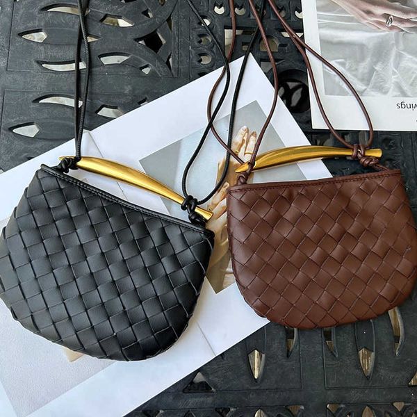 designer bag sardine hand cowhide woven women's handbag small style fashion fashion crossbody bag venetas bag 46cm
designer bag sardine hand cowhide woven women's handbag small style fashion fashion crossbody bag venetas bag 46cm