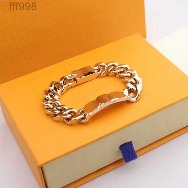 hip-hop women chain designer bracelet men high gold bracelets quality fashion personality silver love, Golden;silver
hip-hop women chain designer bracelet men high gold bracelets quality fashion personality silver love, Golden;silver