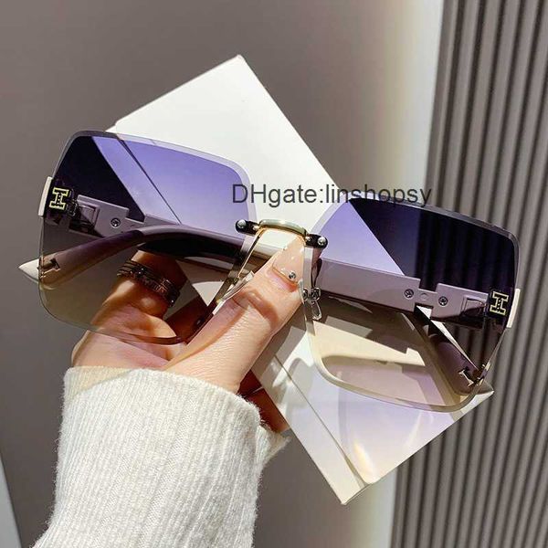 new sunglasses emma h style small fragrance shake audio tape goods live ins online red frameless fashion, White;black
new sunglasses emma h style small fragrance shake audio tape goods live ins online red frameless fashion, White;black