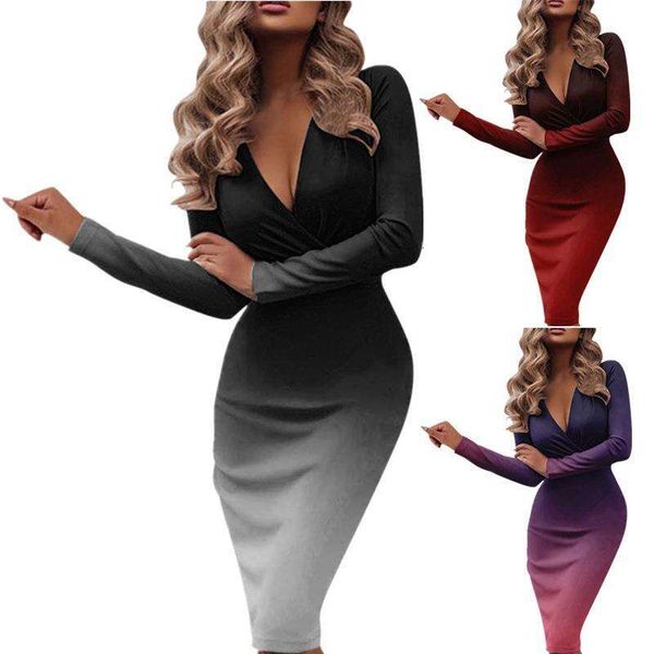 womens dress gradually changing color slimming long sleeves deep v neck butt covering, Black;gray
womens dress gradually changing color slimming long sleeves deep v neck butt covering, Black;gray