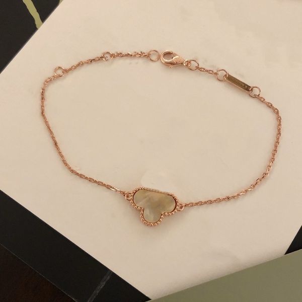 theme fashion bracelet van luxury cleef women's designer 18k plating rose silver shell women's gold chain fashion jewelry syfua cy, Golden;silver
theme fashion bracelet van luxury cleef women's designer 18k plating rose silver shell women's gold chain fashion jewelry syfua cy, Golden;silver