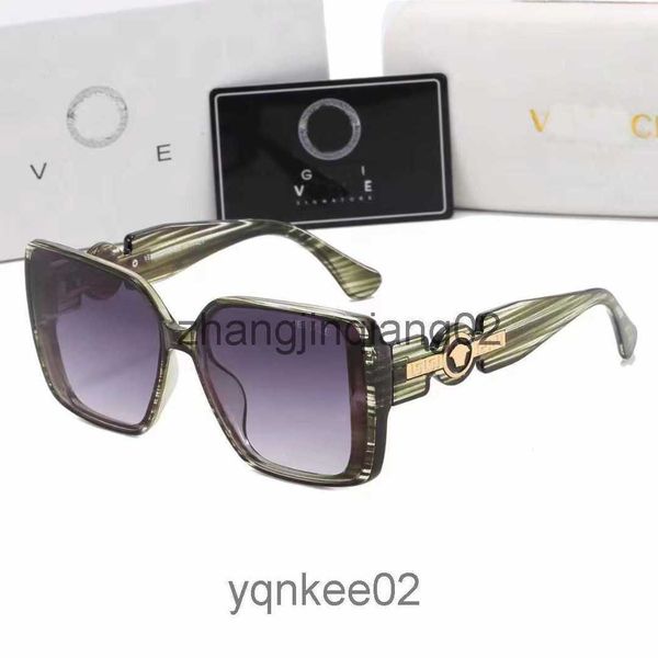 designer versage sunglasses cycle luxurious fashion sports polarize sunglass for mens womans vintage baseball driving beach new green square, White;black
designer versage sunglasses cycle luxurious fashion sports polarize sunglass for mens womans vintage baseball driving beach new green square, White;black