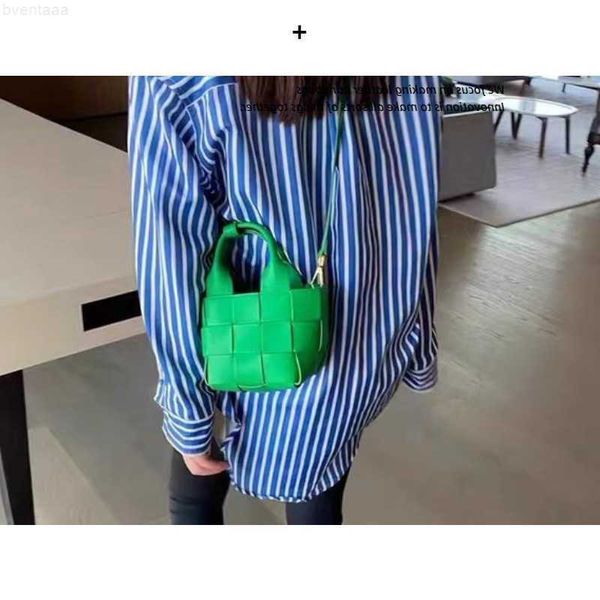 b 2023 designer vent bags shoulder bottven bag women bucket purse cowhide new leather women's woven hand single 8y25 2an8
b 2023 designer vent bags shoulder bottven bag women bucket purse cowhide new leather women's woven hand single 8y25 2an8
