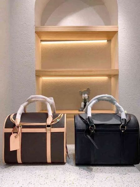 2023 classic pet handbag women shoulder tote bags leather crossbody messenger high capacity designer lady handbags 211110, Black;red
2023 classic pet handbag women shoulder tote bags leather crossbody messenger high capacity designer lady handbags 211110, Black;red