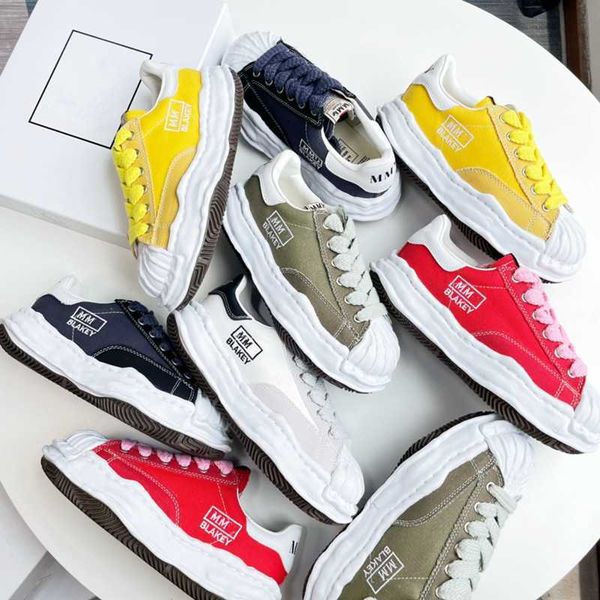 2022 new casual shoes blakey maison mihara yasuhiro mmy men's and women's low canvas shoes miharayasuhiro shell head set slip-on s, Black
2022 new casual shoes blakey maison mihara yasuhiro mmy men's and women's low canvas shoes miharayasuhiro shell head set slip-on s, Black