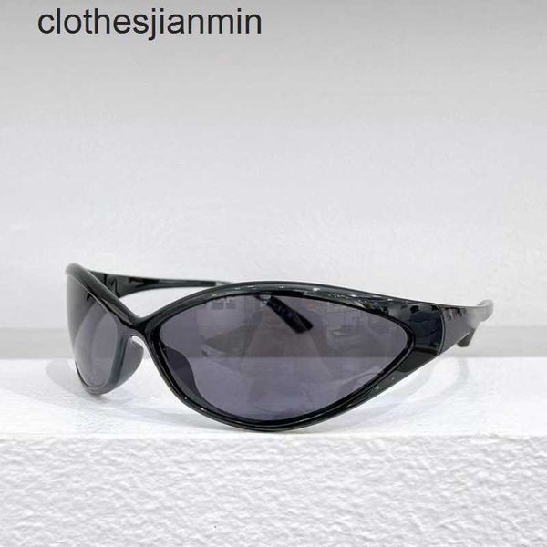2023 fashion design sunglasses %80 factory wholesale and retail new b-shaped sunglass same cat glass uv ristant for men women insbb0285, White;black
2023 fashion design sunglasses %80 factory wholesale and retail new b-shaped sunglass same cat glass uv ristant for men women insbb0285, White;black