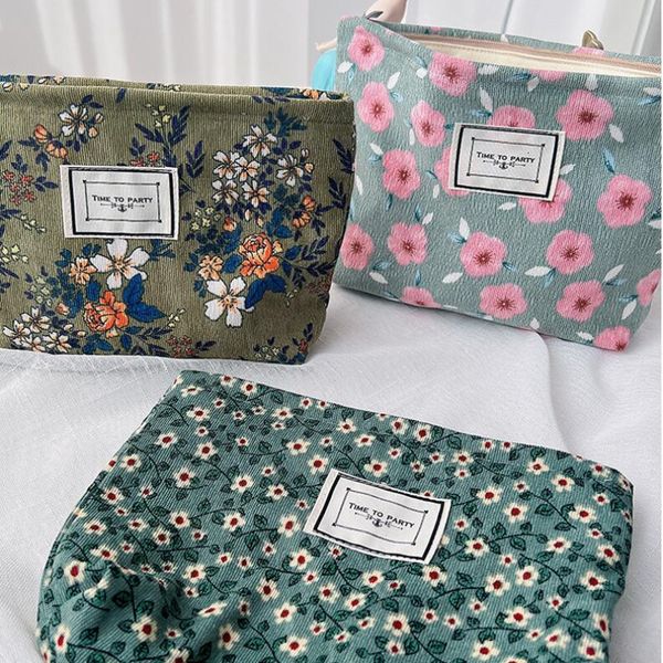 cosmetic bags cases corduroy makeup bag organizer clutch retro flower print wash women travel make up pouch beauty toilet storage 230725
cosmetic bags cases corduroy makeup bag organizer clutch retro flower print wash women travel make up pouch beauty toilet storage 230725