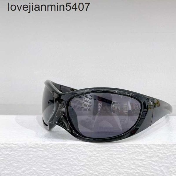 2023 fashion design sunglasses %80 factory wholesale and retail fengxin b family sunglass female trendy ins star same style woodpecker alien, White;black
2023 fashion design sunglasses %80 factory wholesale and retail fengxin b family sunglass female trendy ins star same style woodpecker alien, White;black