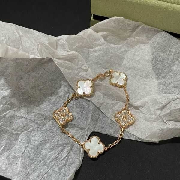 2023 classic fashion charm bracelets designer jewelry 18k gold bangle bracelet for women men necklaces chain elegant jewelery gifta6mj, Golden;silver
2023 classic fashion charm bracelets designer jewelry 18k gold bangle bracelet for women men necklaces chain elegant jewelery gifta6mj, Golden;silver