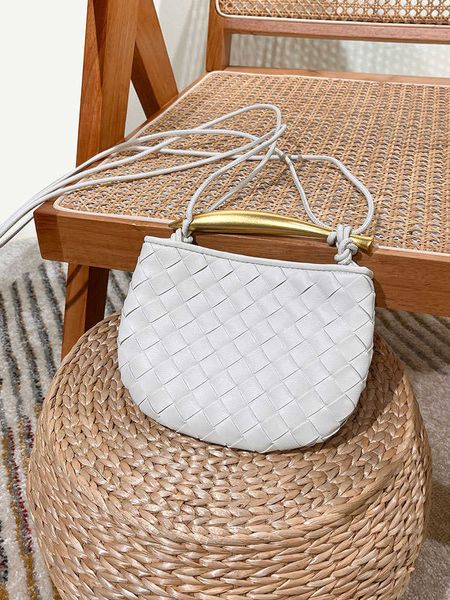 designer bag mini bag sardine woven bag cowhide metal handle shoulder oblique straddle handheld crescent bag venetas bag yxzd
designer bag mini bag sardine woven bag cowhide metal handle shoulder oblique straddle handheld crescent bag venetas bag yxzd