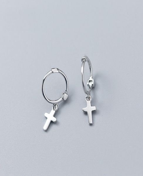 fine jewelry smooth solid silver 925 gold cross hoop huggie fashion jewelry earring manufacturer in china6412801, Golden;silver
fine jewelry smooth solid silver 925 gold cross hoop huggie fashion jewelry earring manufacturer in china6412801, Golden;silver