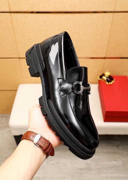2023 men formal business brogue dress shoes casual genuine leather loafers men's brand designer shoes wedding party oxfords size 38-45, Black
2023 men formal business brogue dress shoes casual genuine leather loafers men's brand designer shoes wedding party oxfords size 38-45, Black