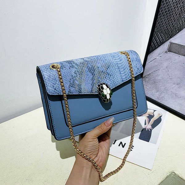 women's bag 2023 new snake skin chain small square fashion personalized one shoulder crossbody purses
women's bag 2023 new snake skin chain small square fashion personalized one shoulder crossbody purses