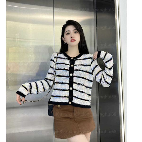 23ss womens knits womens designer clothing color-coded rainbow striped letter cardigan womens clothes a1, White
23ss womens knits womens designer clothing color-coded rainbow striped letter cardigan womens clothes a1, White