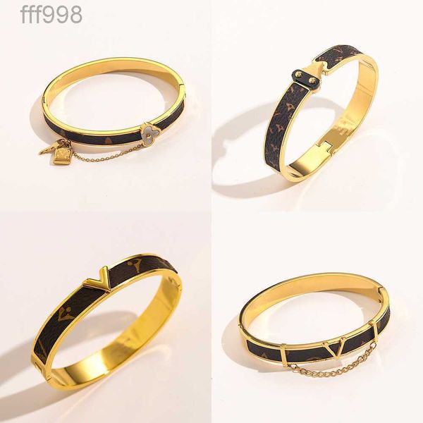 gold designer branded 18k stainless gold bangle bracelets plated women men bangle designer 18k letter jewelry faux leather steel bracelet, Black
gold designer branded 18k stainless gold bangle bracelets plated women men bangle designer 18k letter jewelry faux leather steel bracelet, Black