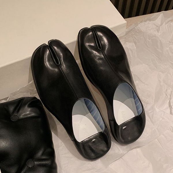 dress shoes japanese whitesilver tabi ninja shoes ladies trotter flats women split square toe loafers cozy slip on sliders femme boat shoes, Black
dress shoes japanese whitesilver tabi ninja shoes ladies trotter flats women split square toe loafers cozy slip on sliders femme boat shoes, Black