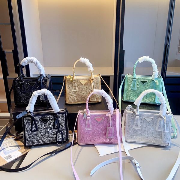 designer bag metal triangle logo detachable adjustable shoulder tote bag tote bag shopping bag single shoulder bag crossbody tote for women
designer bag metal triangle logo detachable adjustable shoulder tote bag tote bag shopping bag single shoulder bag crossbody tote for women