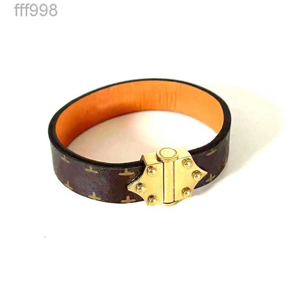 stamp designer strap jewelry women gold flower hardware for leather hand bracelets brown buckle pattern charm printed bracelet fashion gift, Golden;silver
stamp designer strap jewelry women gold flower hardware for leather hand bracelets brown buckle pattern charm printed bracelet fashion gift, Golden;silver