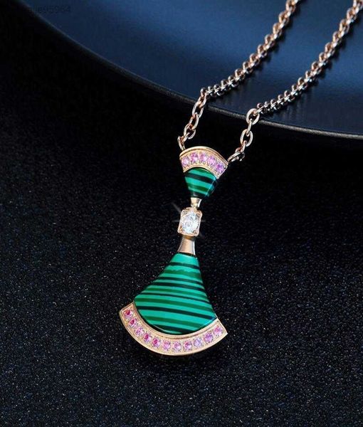 designer necklace fashion cabinet elegant fan big skirt pendant highend box packaging5288446, Silver
designer necklace fashion cabinet elegant fan big skirt pendant highend box packaging5288446, Silver