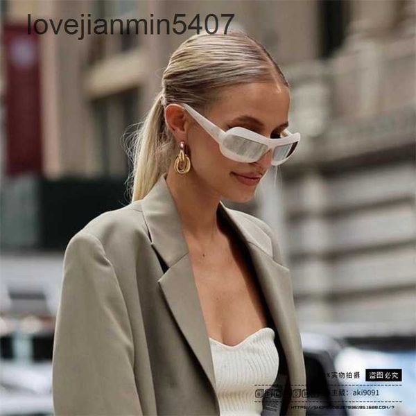 2023 design sunglasses %80 factory wholesale and retail new p family future technology sense sunglass women's net red same style person, White;black 
2023 design sunglasses %80 factory wholesale and retail new p family future technology sense sunglass women's net red same style person, White;black