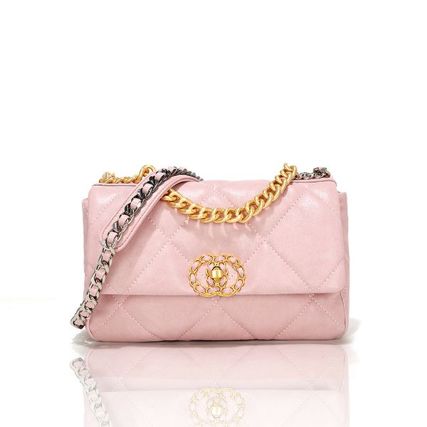 9a leather sheepskin mouth cover ringer check metal chain bag matching color single shoulder crossbody bag texture cloud bag
9a leather sheepskin mouth cover ringer check metal chain bag matching color single shoulder crossbody bag texture cloud bag